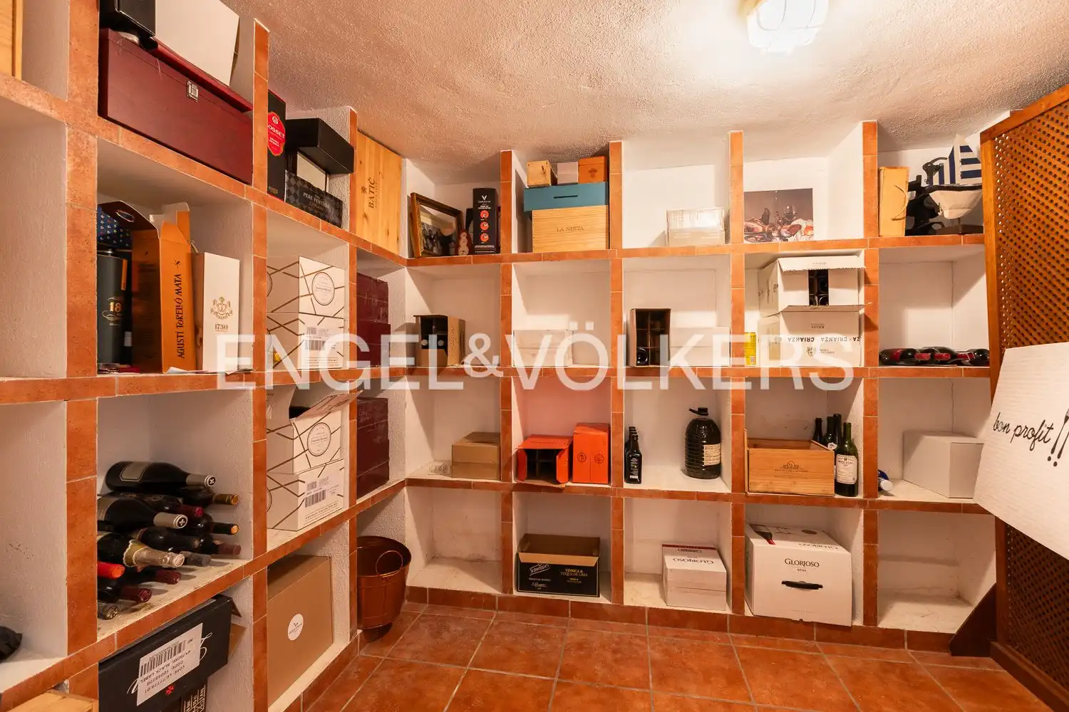 Houses for sale in Carcaixent  with Air Conditioner, Heating and Private garden