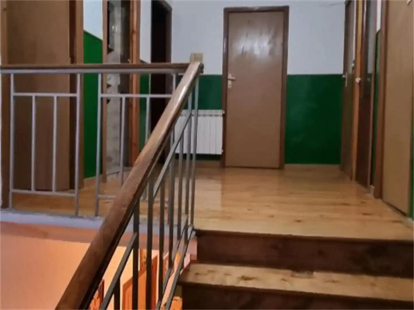 Casa adosada en venda en Destriana
