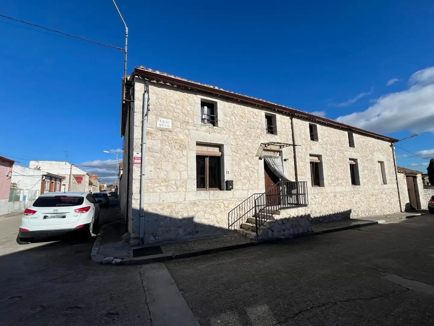 Vista exterior de Casa o chalet en venta en La Parrilla  con Calefacción, Amueblado y Alarma