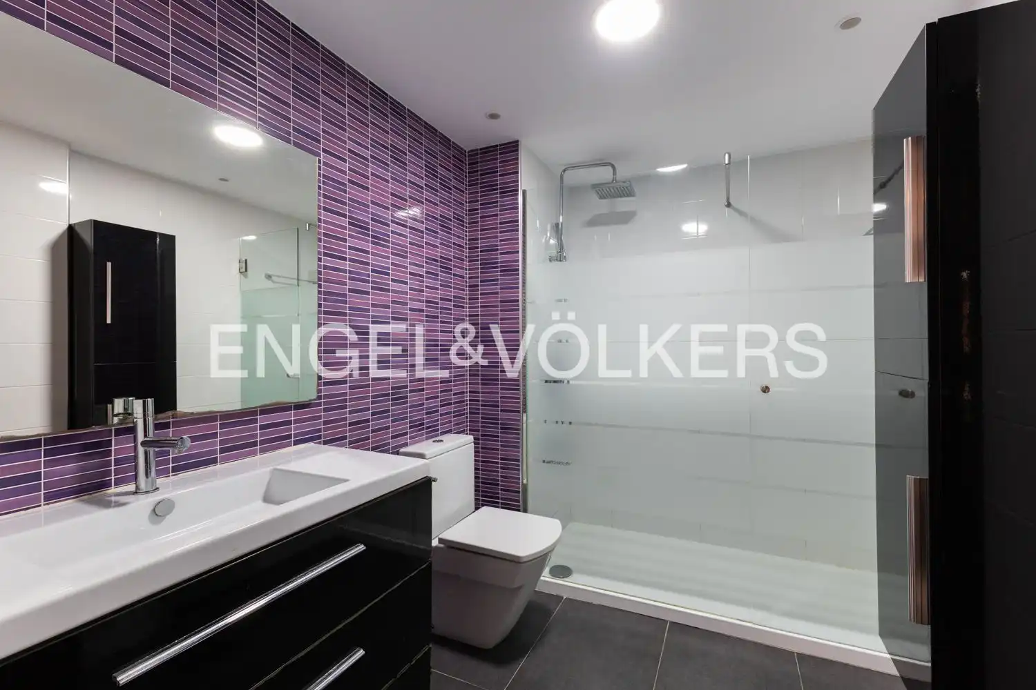 Baño de Piso en venta en Sueca con Aire acondicionado, Calefacción y Parquet
