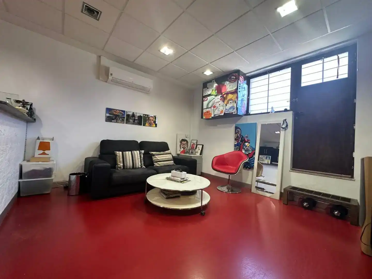 Study for sale in Salamanca Capital  with Air Conditioner