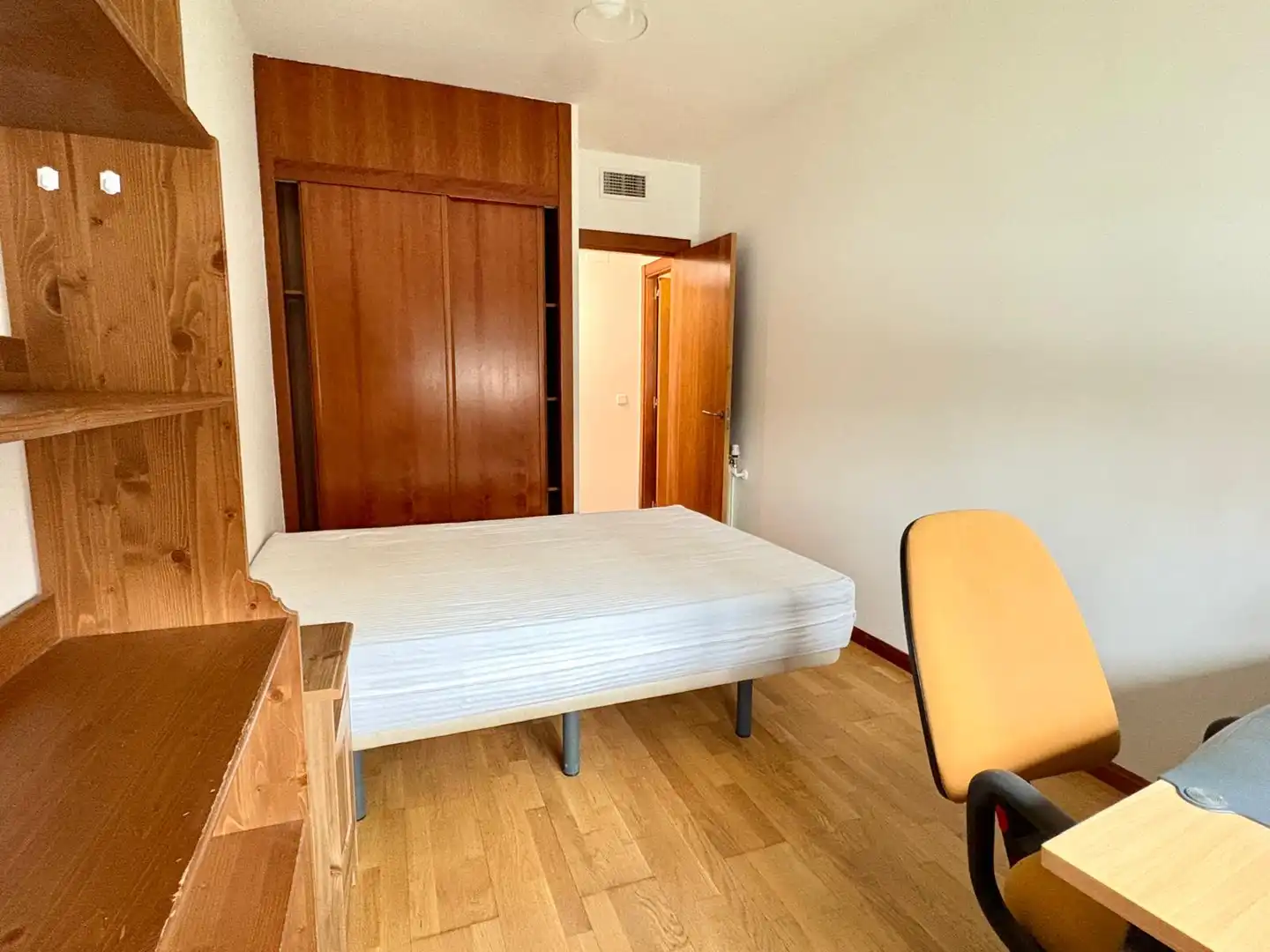 Habitación de Piso en venta en Villanueva de la Cañada con Aire acondicionado, Calefacción y Parquet