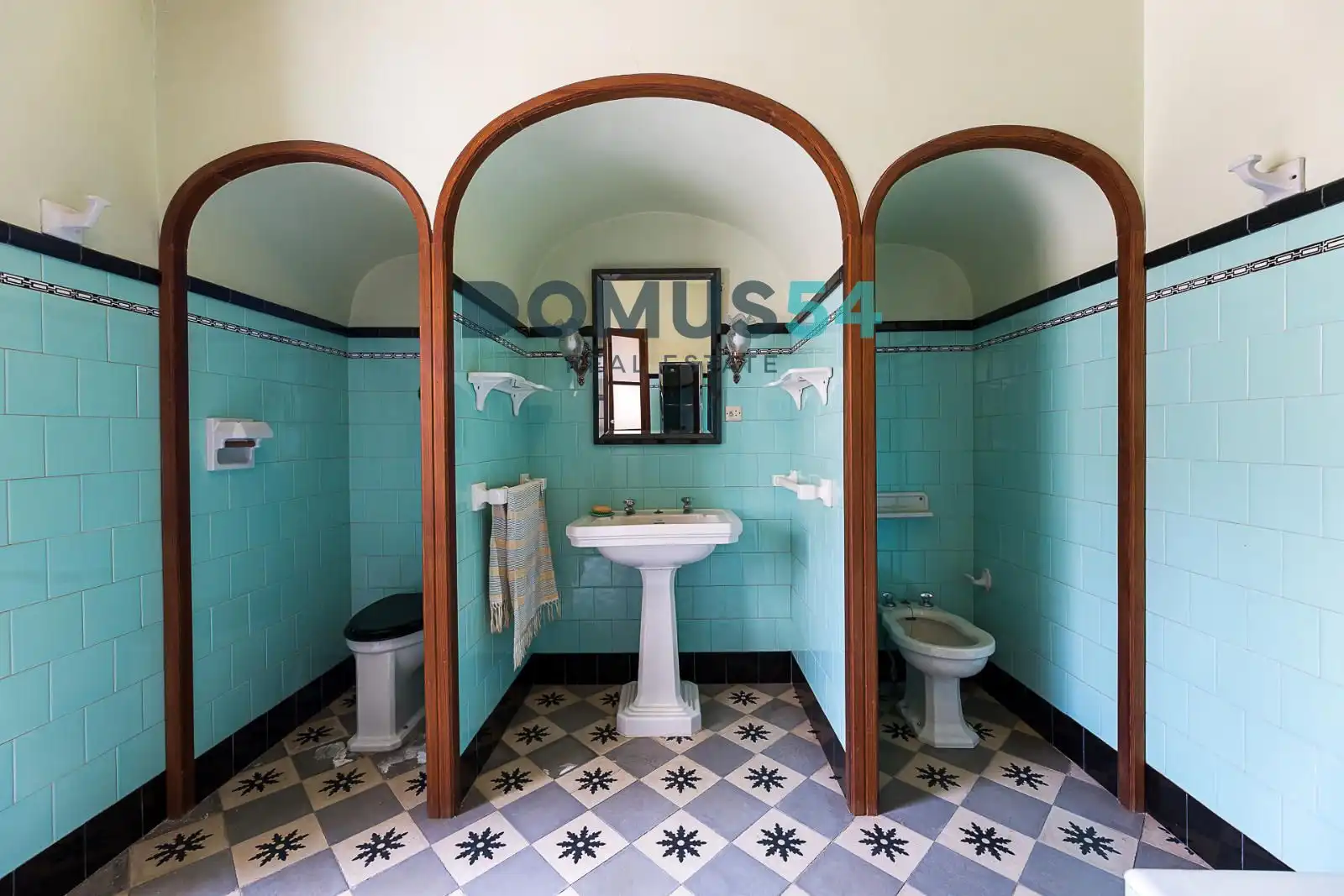 Bathroom of Houses for sale in Binissalem