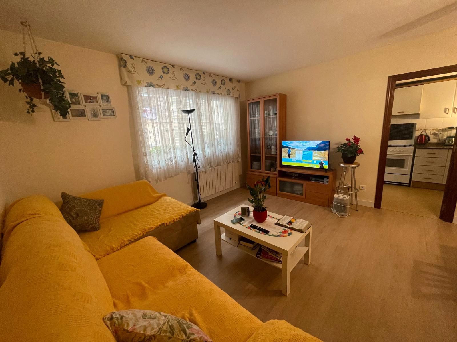 Living room of Flat for sale in L'Arboç  with Heating, Furnished and Oven