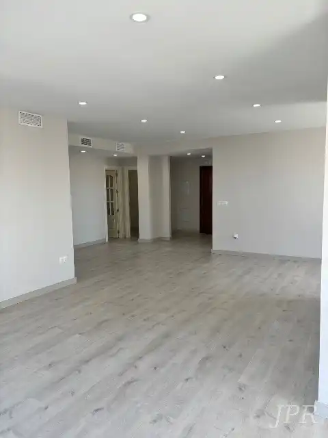 Piso con piscina en venta en Plaza de la Nogalera 6, imagen 8
