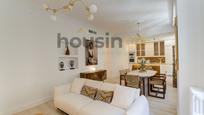 Living room of Flat for sale in  Madrid Capital  with Air Conditioner, Heating and Parquet flooring