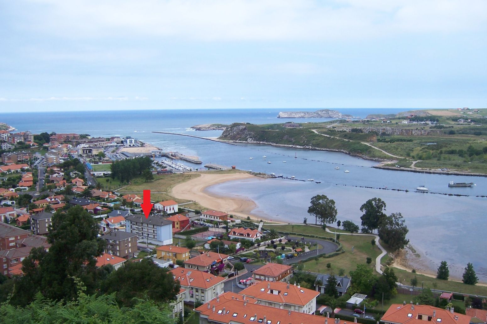 Vista exterior de Pis en venda en Suances