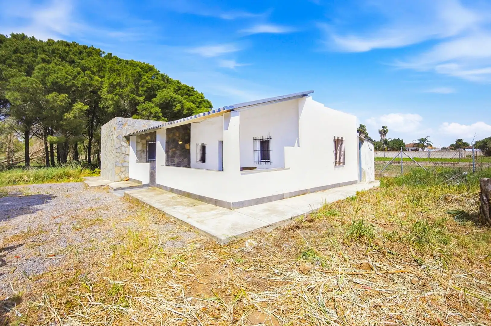 Exterior view of Houses for sale in Chiclana de la Frontera  with Storage room