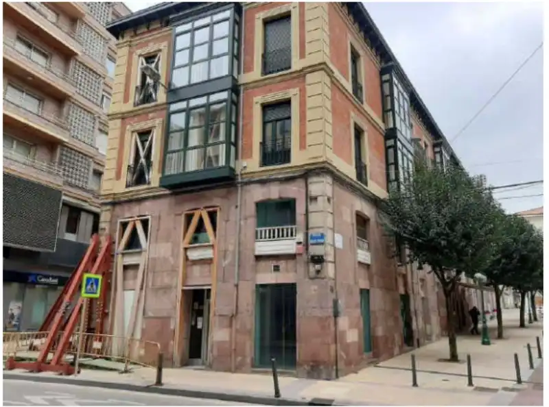 Locale commerciale in vendita a SANTANDER, imagen 5