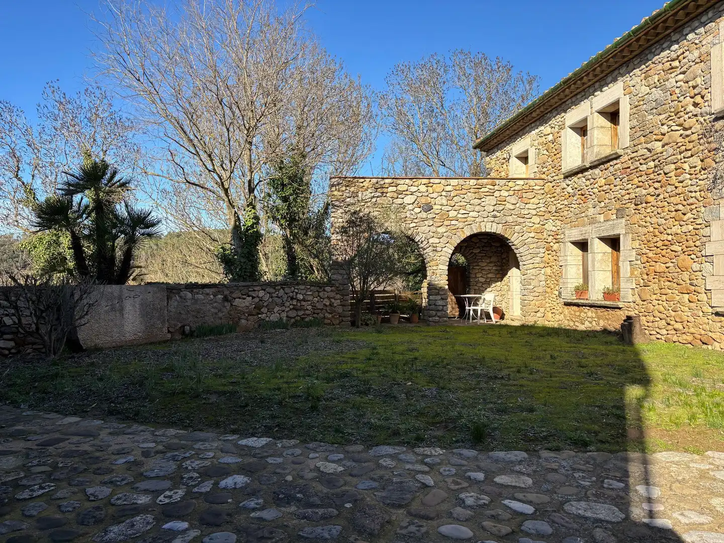 Vista exterior de Finca rústica en venda en Cabanelles amb Calefacció, Jardí privat i Terrassa