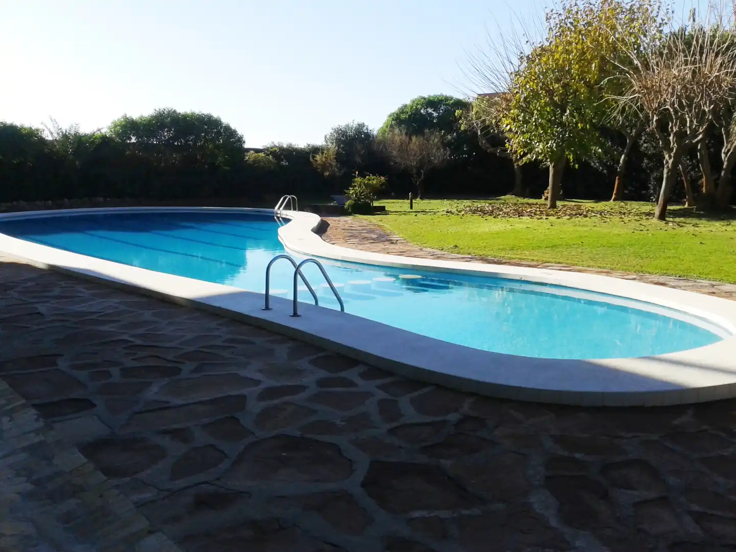 Schwimmbecken von Wohnungen zur Miete in Gavà mit Terrasse, Möbliert und Ofen