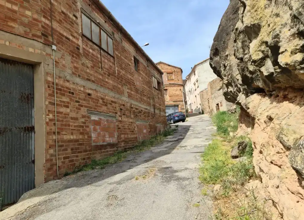Exterior view of Industrial buildings for sale in Biosca