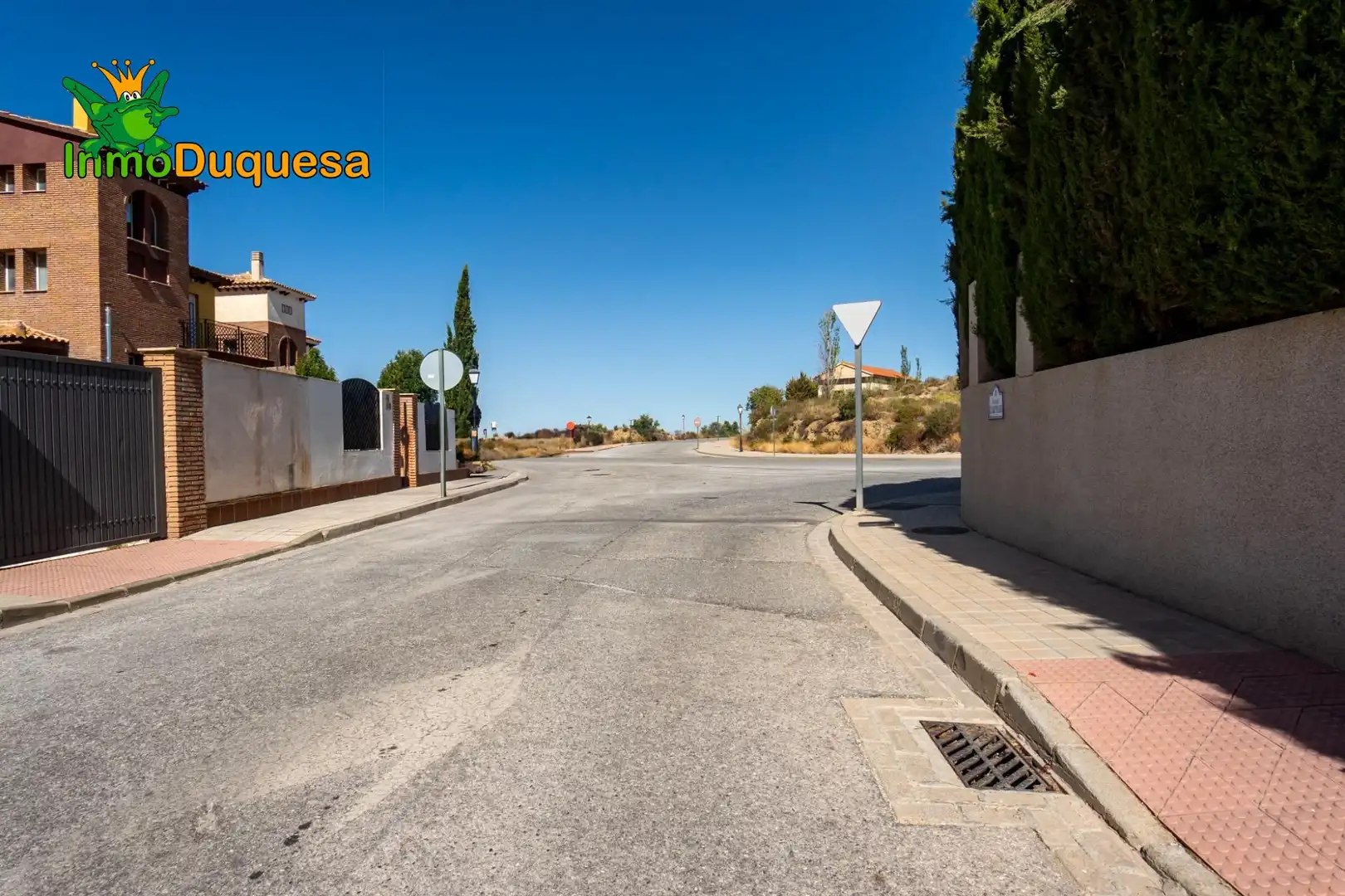 Exterior view of Houses for sale in Dílar  with Heating, Private garden and Terrace