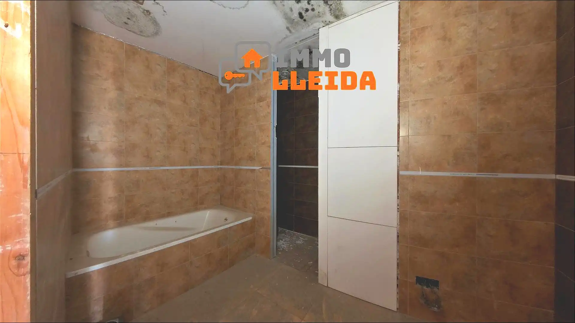 Habitación de Casa adosada en venta en Linyola con Terraza