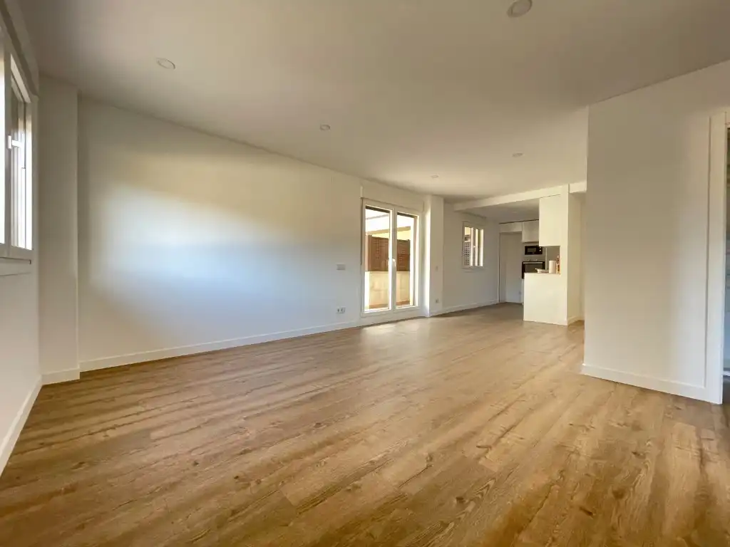 Ground floor for rent in Calle Libertad De La, La Navata