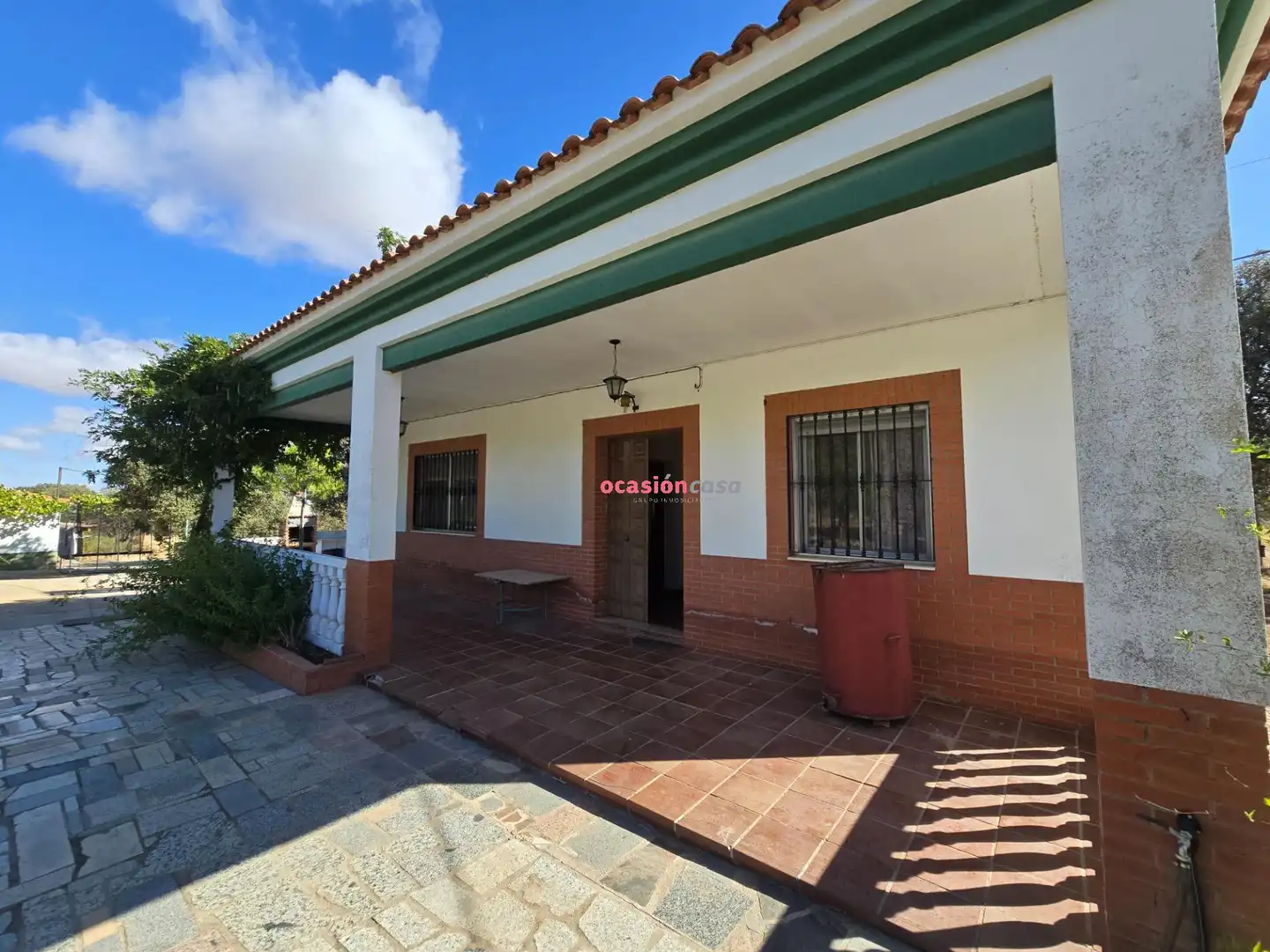 Vista exterior de Casa o xalet en venda en Alcaracejos amb Traster i Piscina