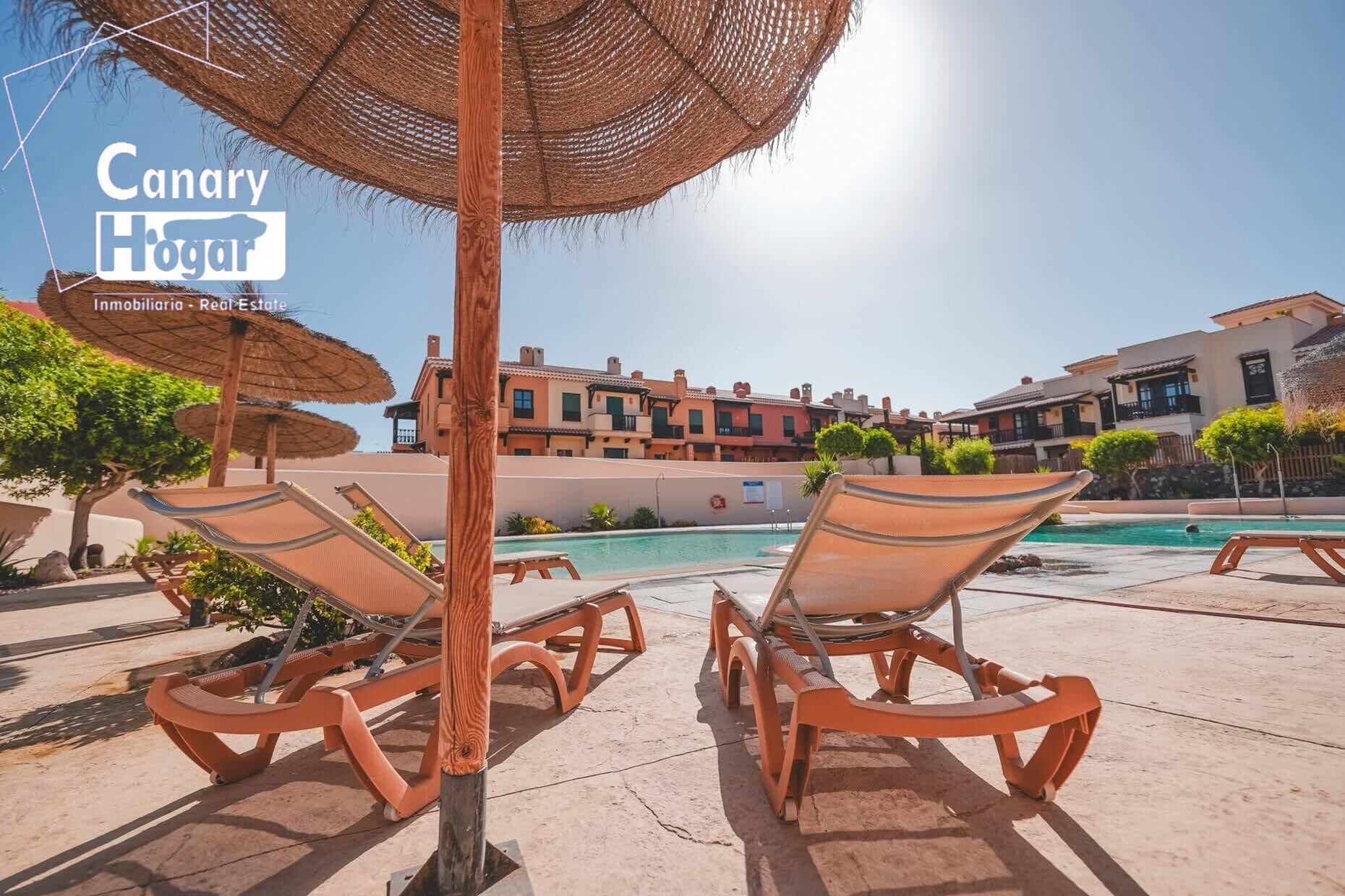 Swimming pool of House or chalet for sale in San Miguel de Abona  with Air Conditioner, Private garden and Terrace