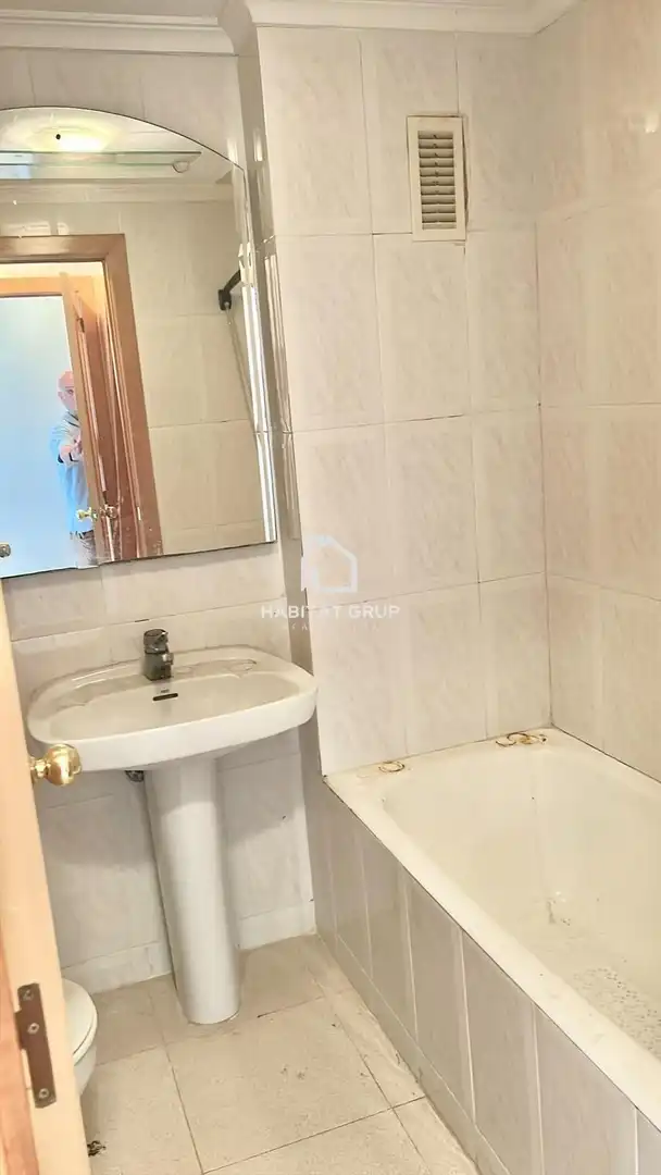 Badezimmer von Wohnung zum Verkauf in L'Ampolla mit Terrasse und Gemeinschaftspool