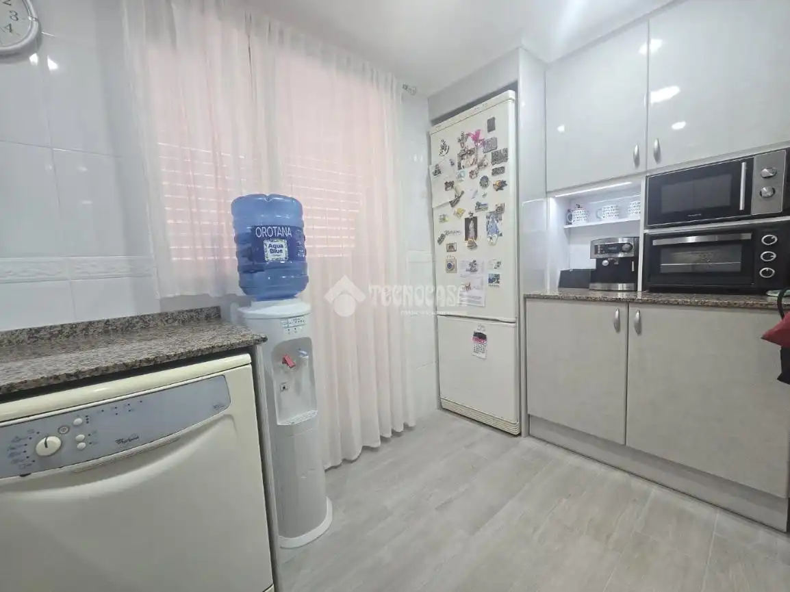Cocina de Piso en venta en Valencia con Calefacción y Balcón