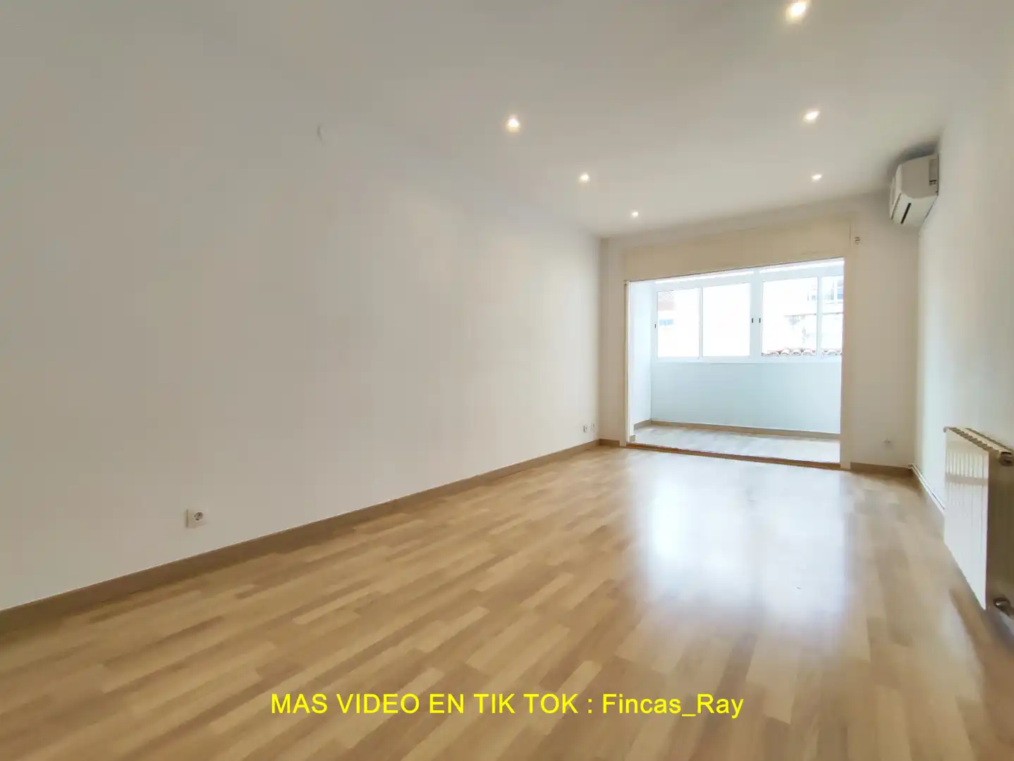 Sala de estar de Piso en venta en Caldes de Montbui con Aire acondicionado, Calefacción y Horno