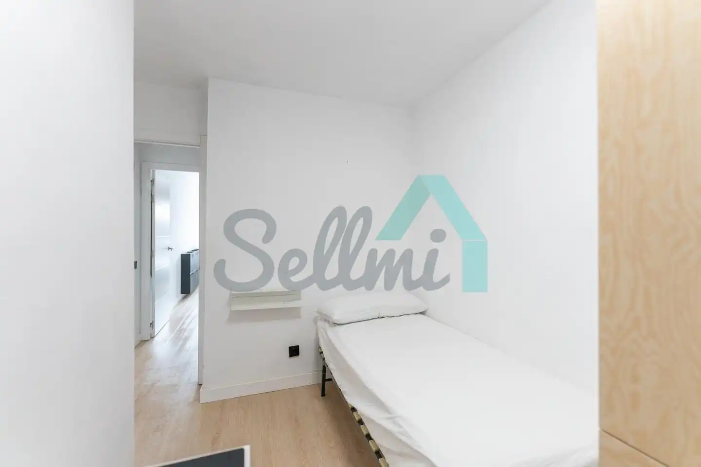 Flat for rent in Calle Gregorio Marañon, Vallobín