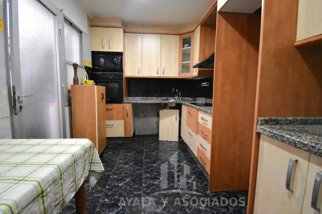 Cuina de Casa o xalet en venda en Cartagena amb Aire condicionat, Calefacció i Jardí privat