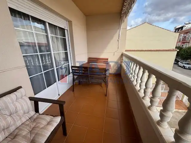 Casa adosada en venda a Valdepeñas