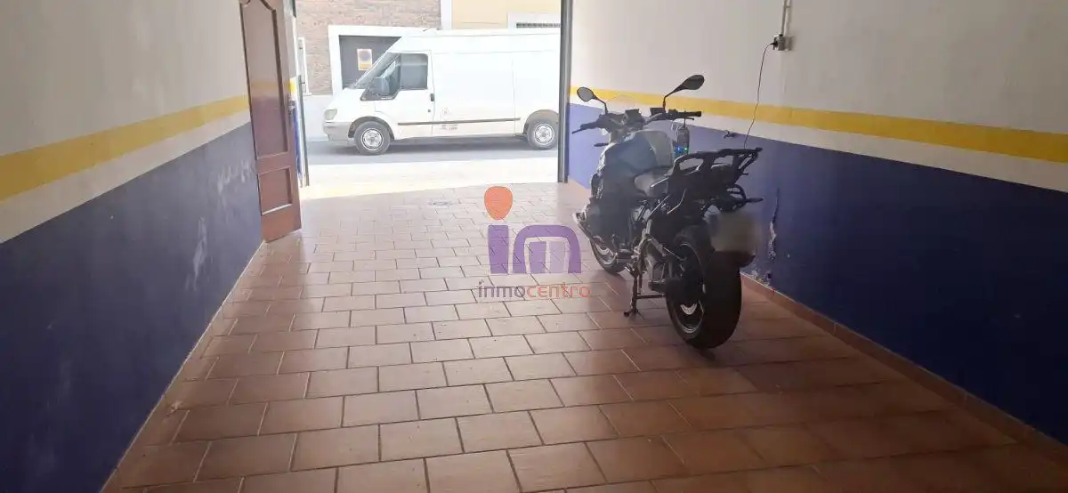 Parkplatz von Haus oder Chalet zum Verkauf in Valdepeñas mit Heizung