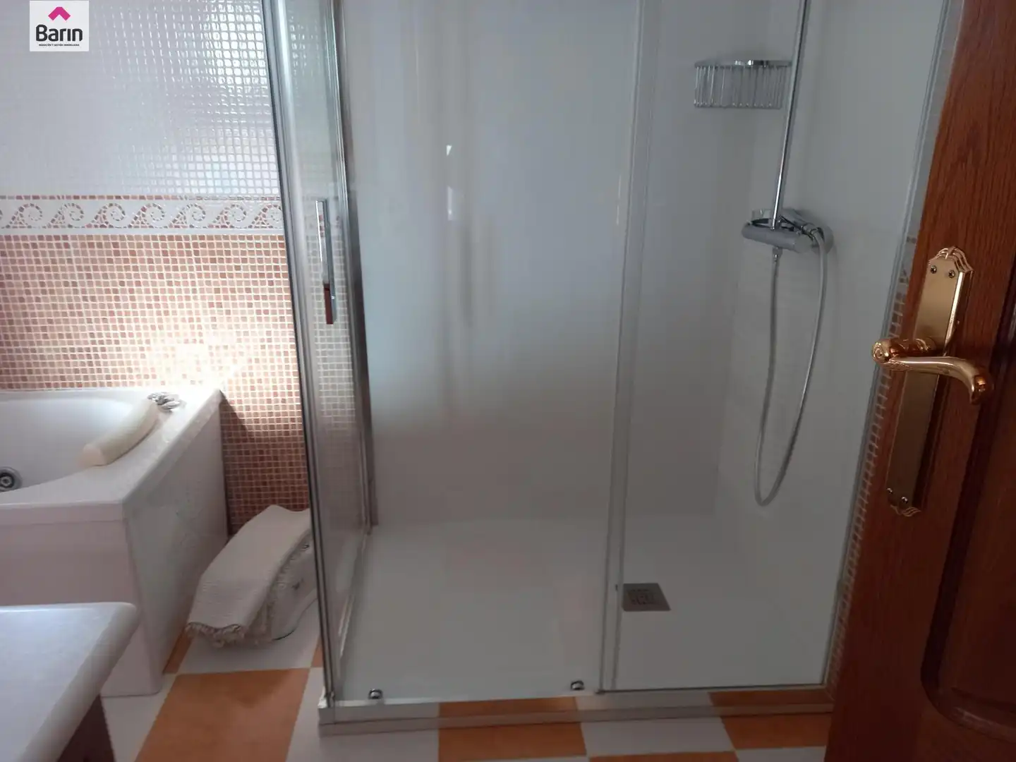 Bathroom of Houses for sale in Córdoba  with Air Conditioner, Private garden and Terrace