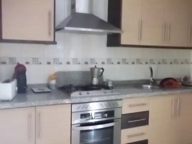 Cuina de Casa o xalet en venda en Guadix amb Terrassa i Rentadora
