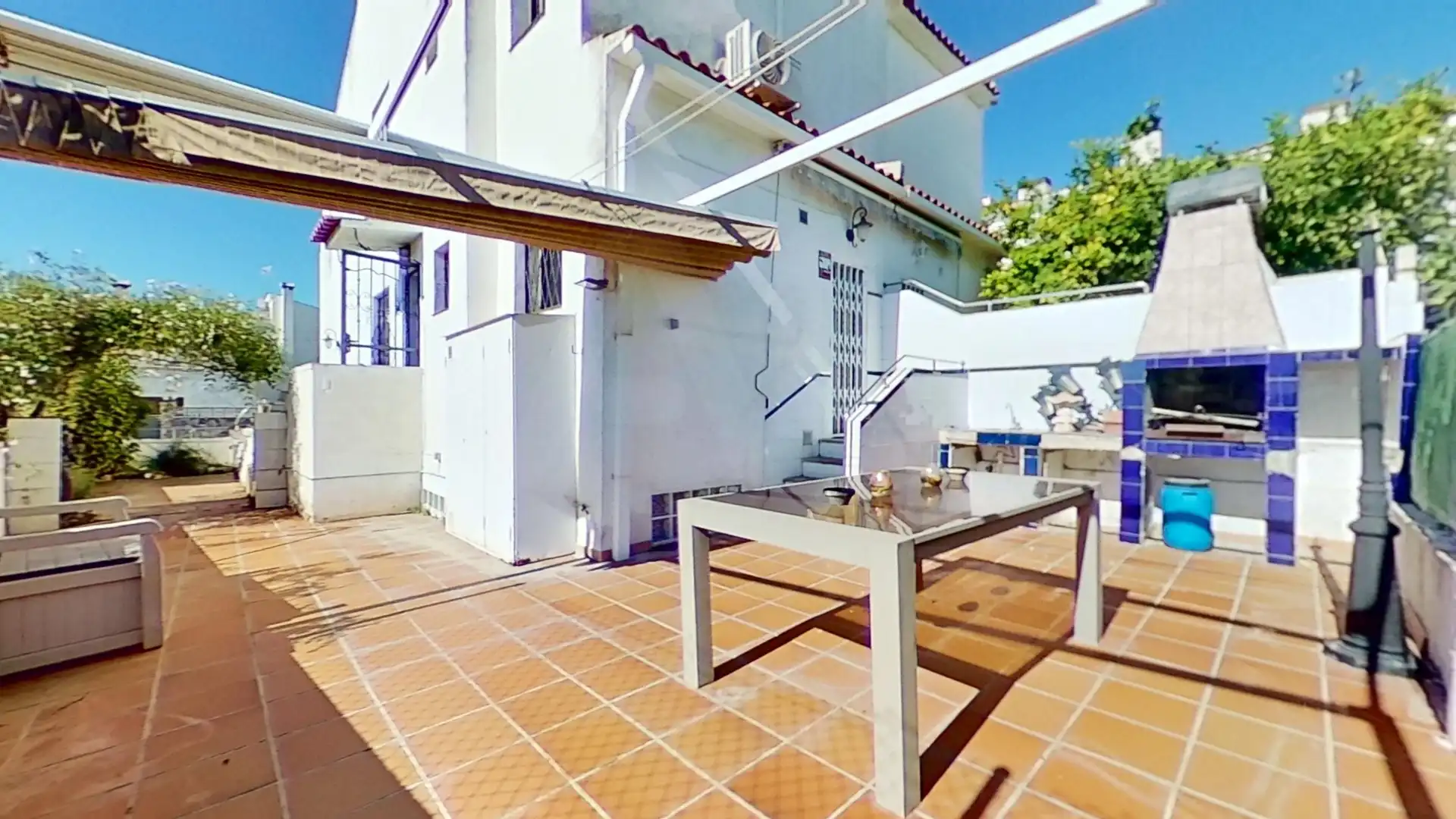 Casa aparellada en venda a Marítima Nord, imagen 3