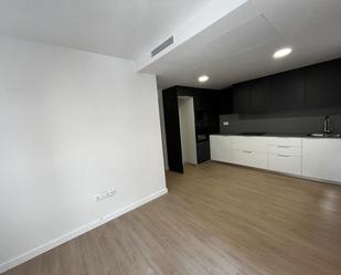 Flat for rent to own in  Carrer de Crist?for Colom, Centre