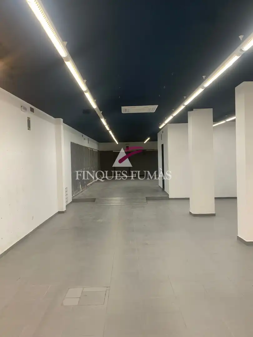 Local comercial en alquiler en Carrer de Sant Pelegrí, imagen 3