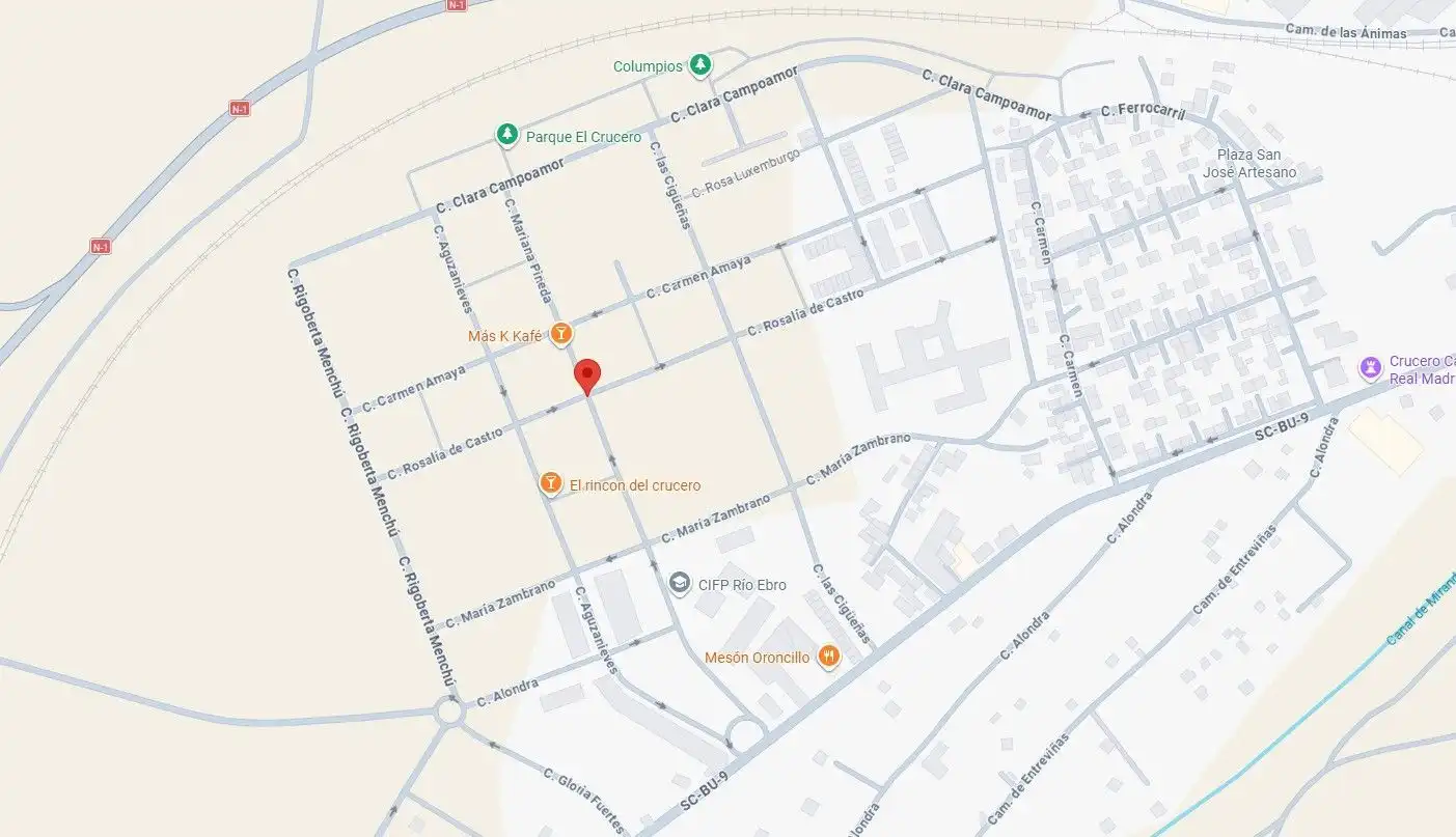 Piso en venta en Rosalia de Castro, Crucero - Aquende