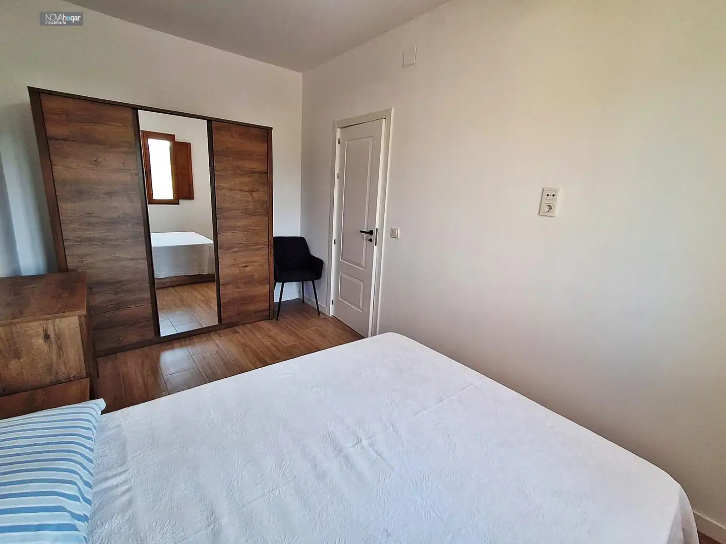 Schlafzimmer von Wohnung zur Miete in Málaga mit Klimaanlage, Heizung und Möbliert