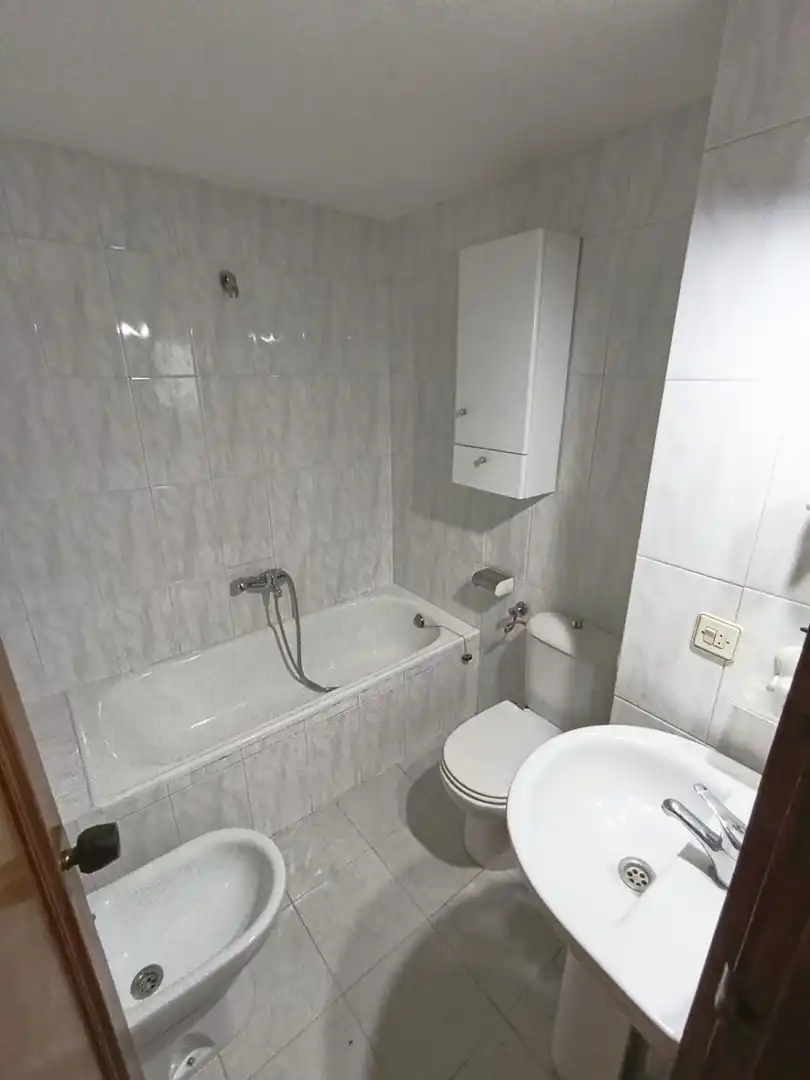 Baño de Piso en venta en Jaén con Aire acondicionado, Calefacción y Terraza