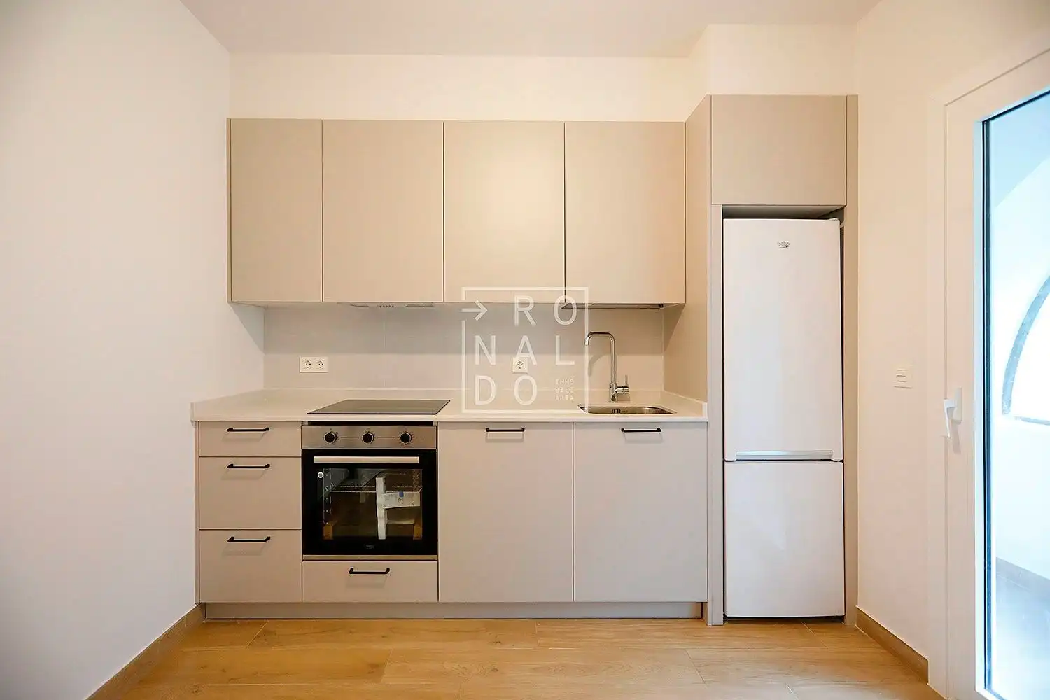 Cocina de Piso en venta en Irun  con Calefacción y Terraza