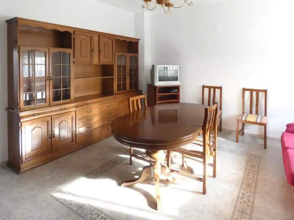 Casa adosada en venta en Camporrobles