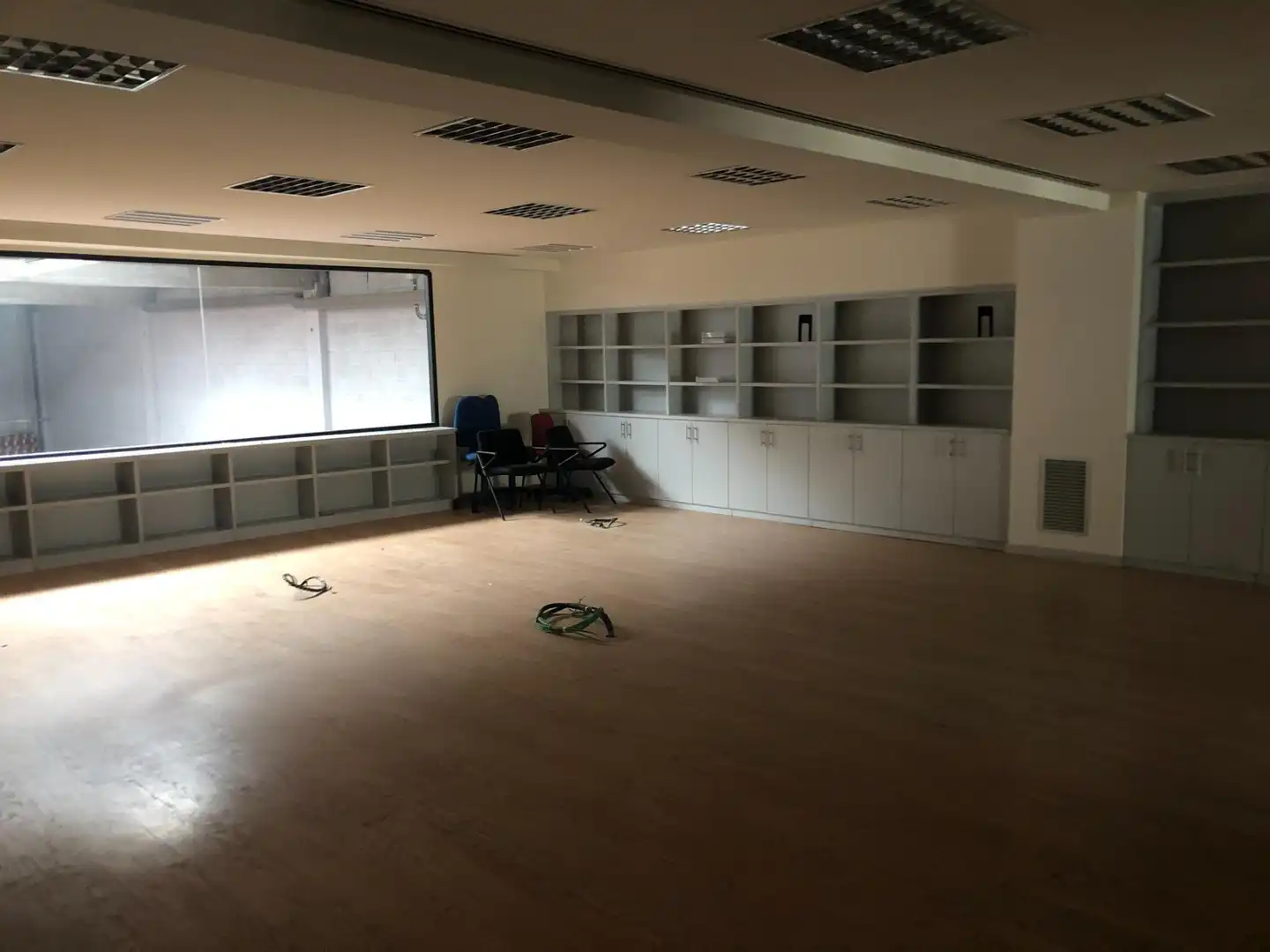 Nau industrial en venda en Abrera