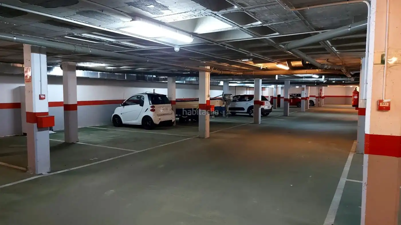 Einzelparkplatz zum Verkauf in Paseo Fuente 2, imagen 8