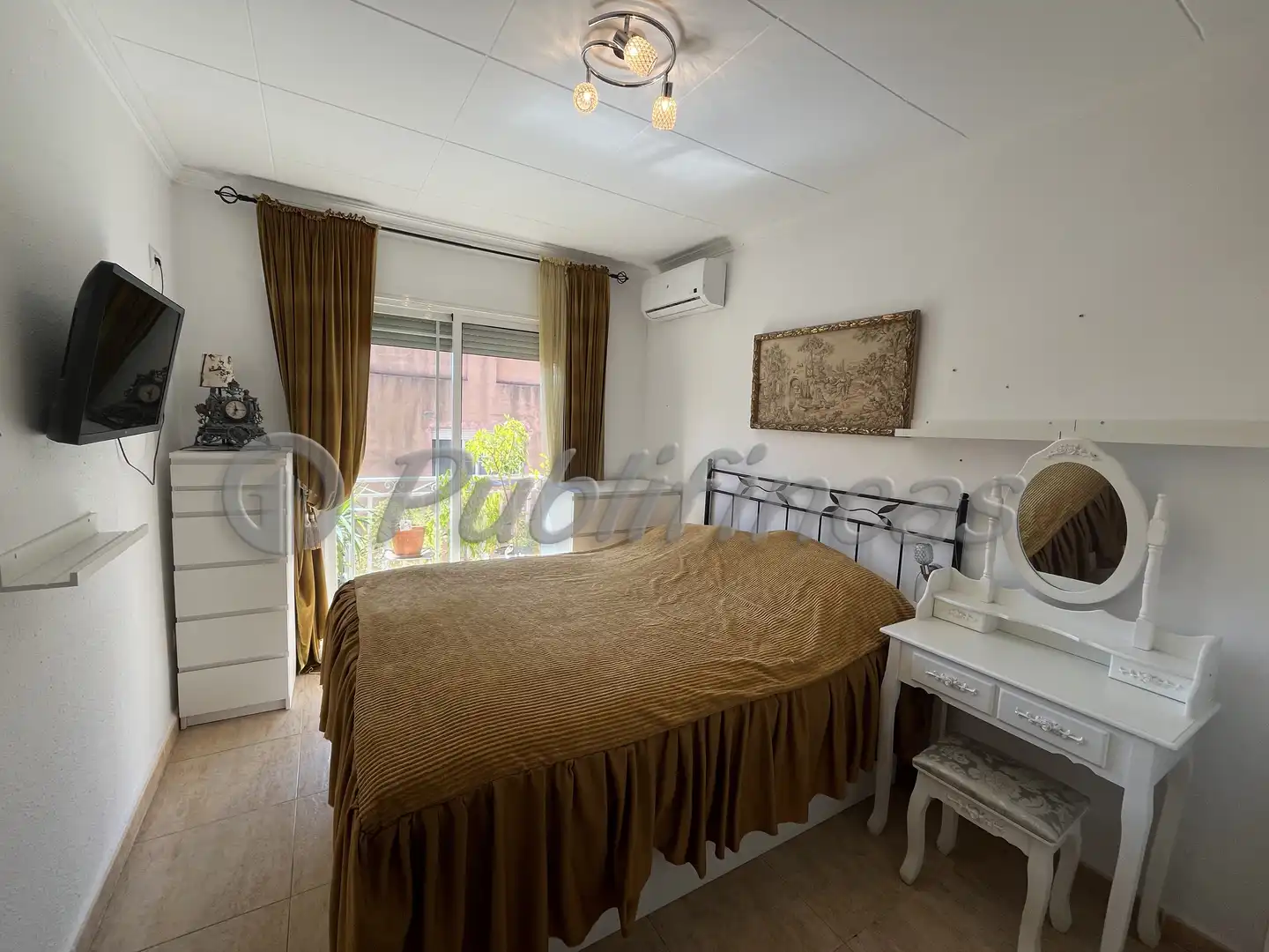 Einfamilien-Reihenhaus zum Verkauf in Carrer de la Pau, Llefià