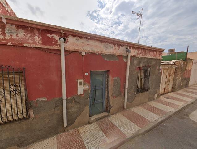 Casa-chalet en Venta en Antonio Vallejo en Roquetas Pueblo