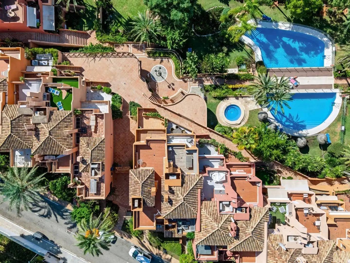Casa con piscina en venta en Nueva Andalucía, imagen 3