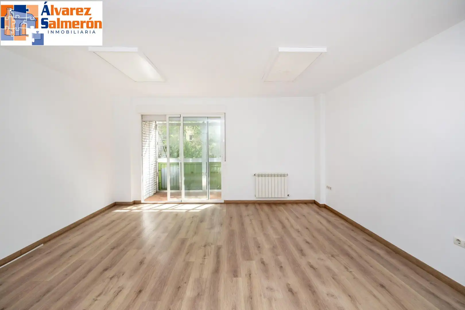 Flat with terrace for sale in Camino de Ronda, imagen 3