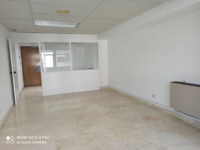 Oficina en Venta en Calle María Cristina en Zona Centro