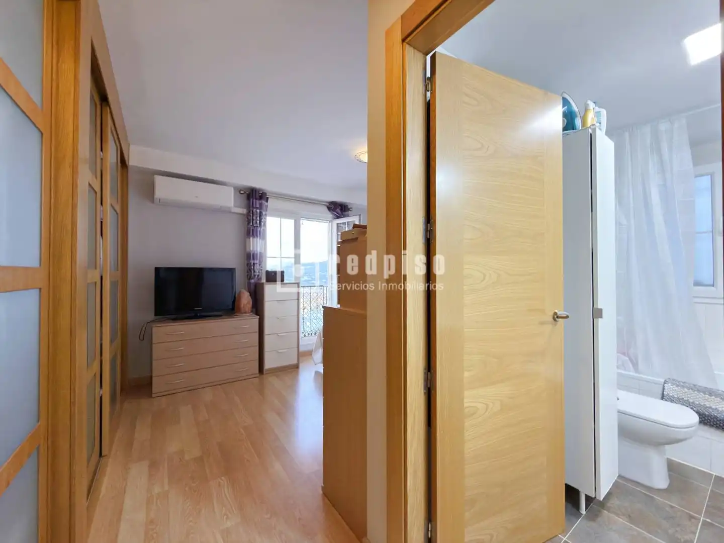 Schlafzimmer von Wohnung zum Verkauf in Rincón de la Victoria mit Klimaanlage, Privatgarten und Terrasse