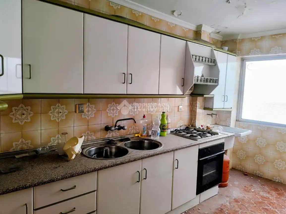Piso con balcón en venta en Motril  ciudad, imagen 3