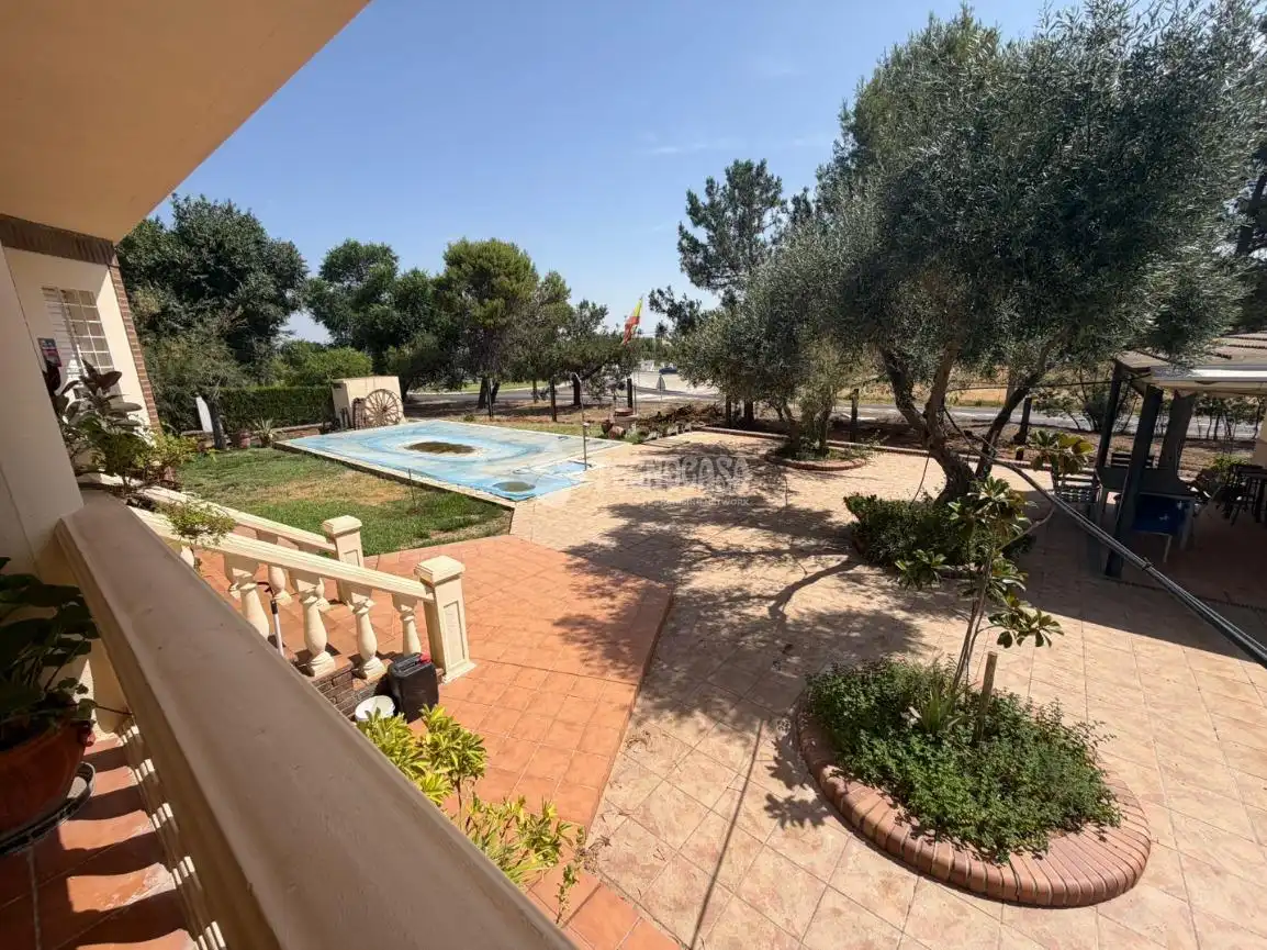 Jardín de Casa o chalet en venta en Badajoz con Aire acondicionado, Jardín privado y Piscina