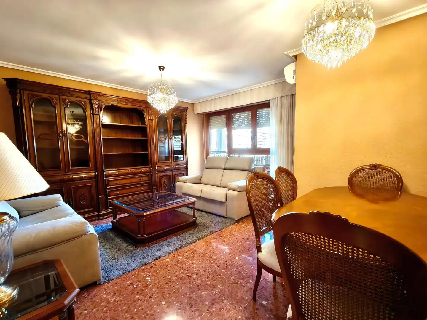 Sala d'estar de Pis de lloguer en Zaragoza amb Aire condicionat, Calefacció i Terrassa
