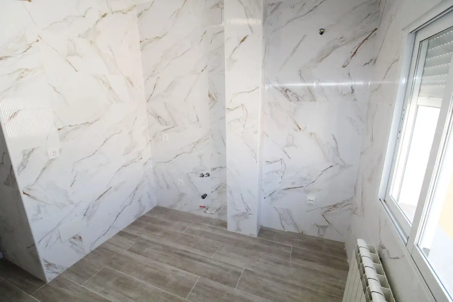 Bathroom of Flat for sale in Ciudad Real  with Air Conditioner, Heating and Terrace